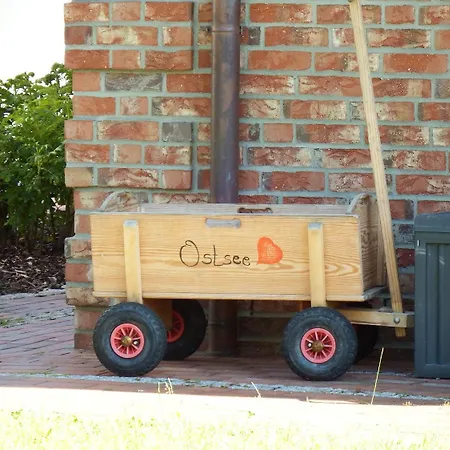 Διαμέρισμα Ostseeliebe Erd Rechts 4 *